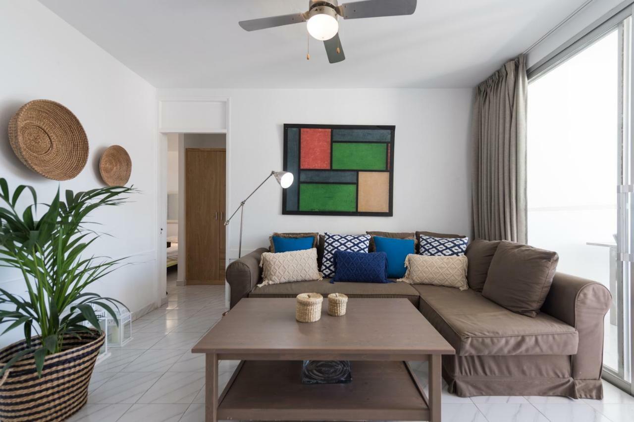 First Line San Agustin Apartment Ngoại thất bức ảnh
